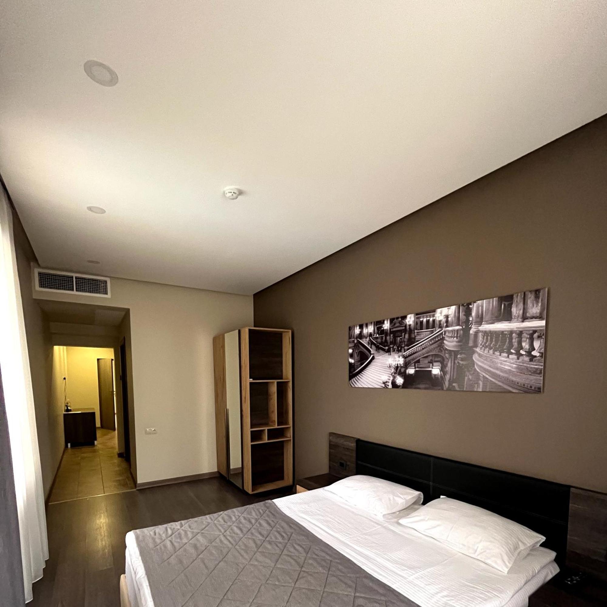 Bien Hotel Erevan Camera foto